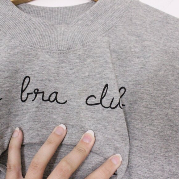 *Women's No Bra Club Letter Printed Long Sleeve Crop Top Long Sleeve - Picture 7 of 8